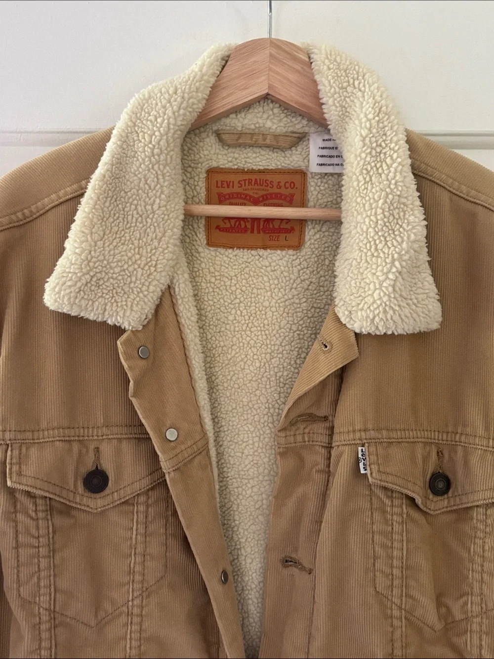 Levi's Tan Corduroy Sherpa-Lined Trucker Jacket Men’s Size Large - Picture 2 of 6
